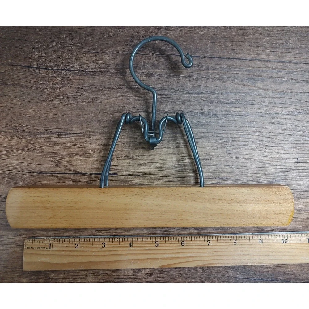 Vintage Walker Blonde Wood Trouser Skirt Clamp Style Hanger B10